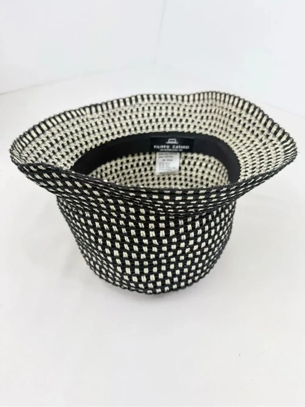 Filippo Catarzi Black Cream Woven Geometric Short Brim Bucket Hat NWOT